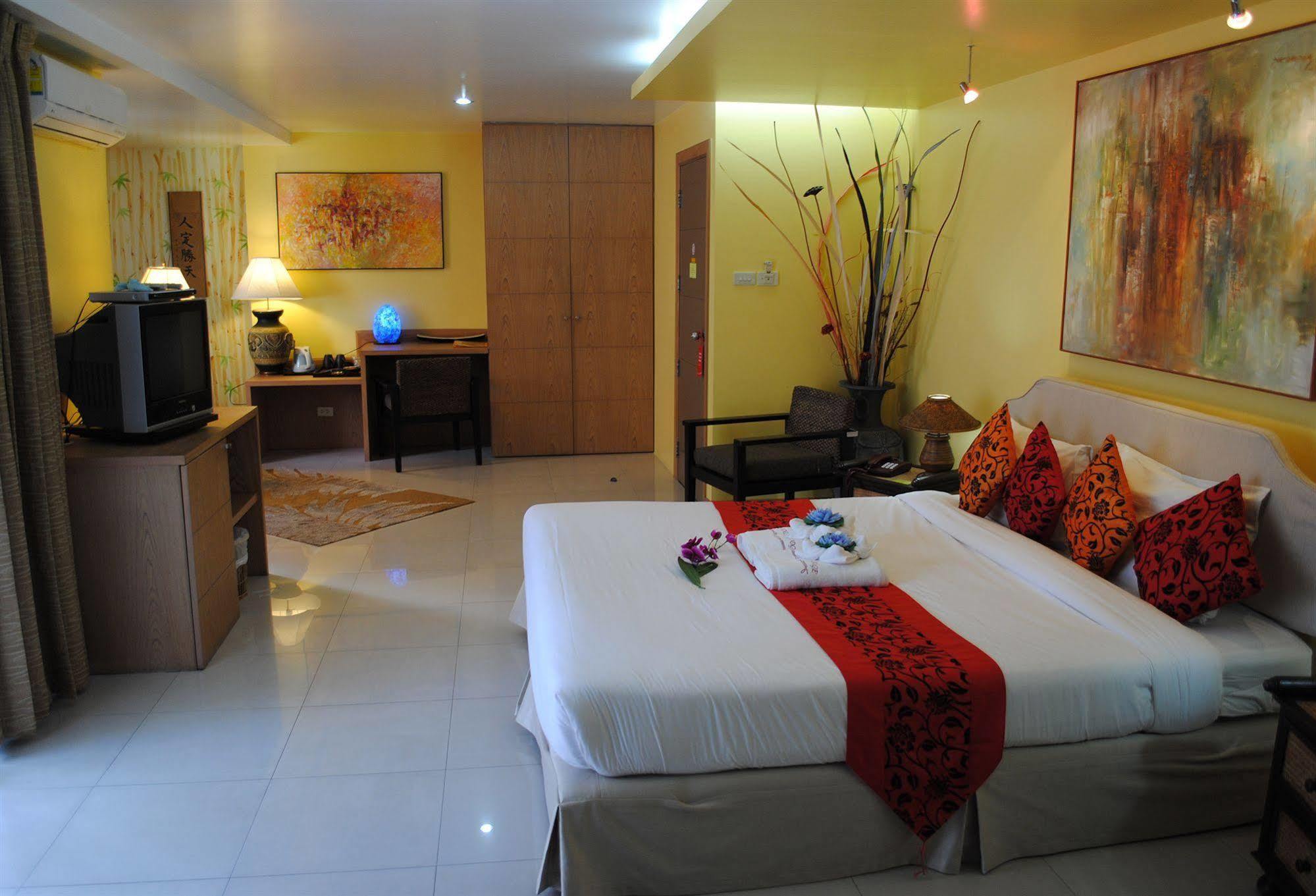 Pasadena alojamiento Hotel Pattaya Exterior foto